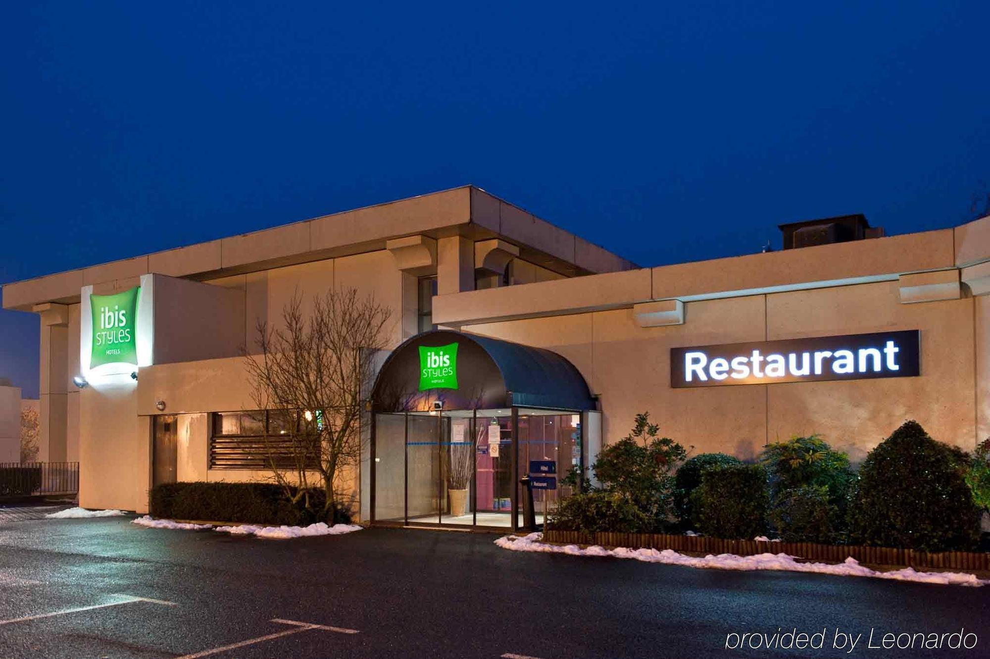 Hotel Ibis Styles Melun Rubelles Zewnętrze zdjęcie