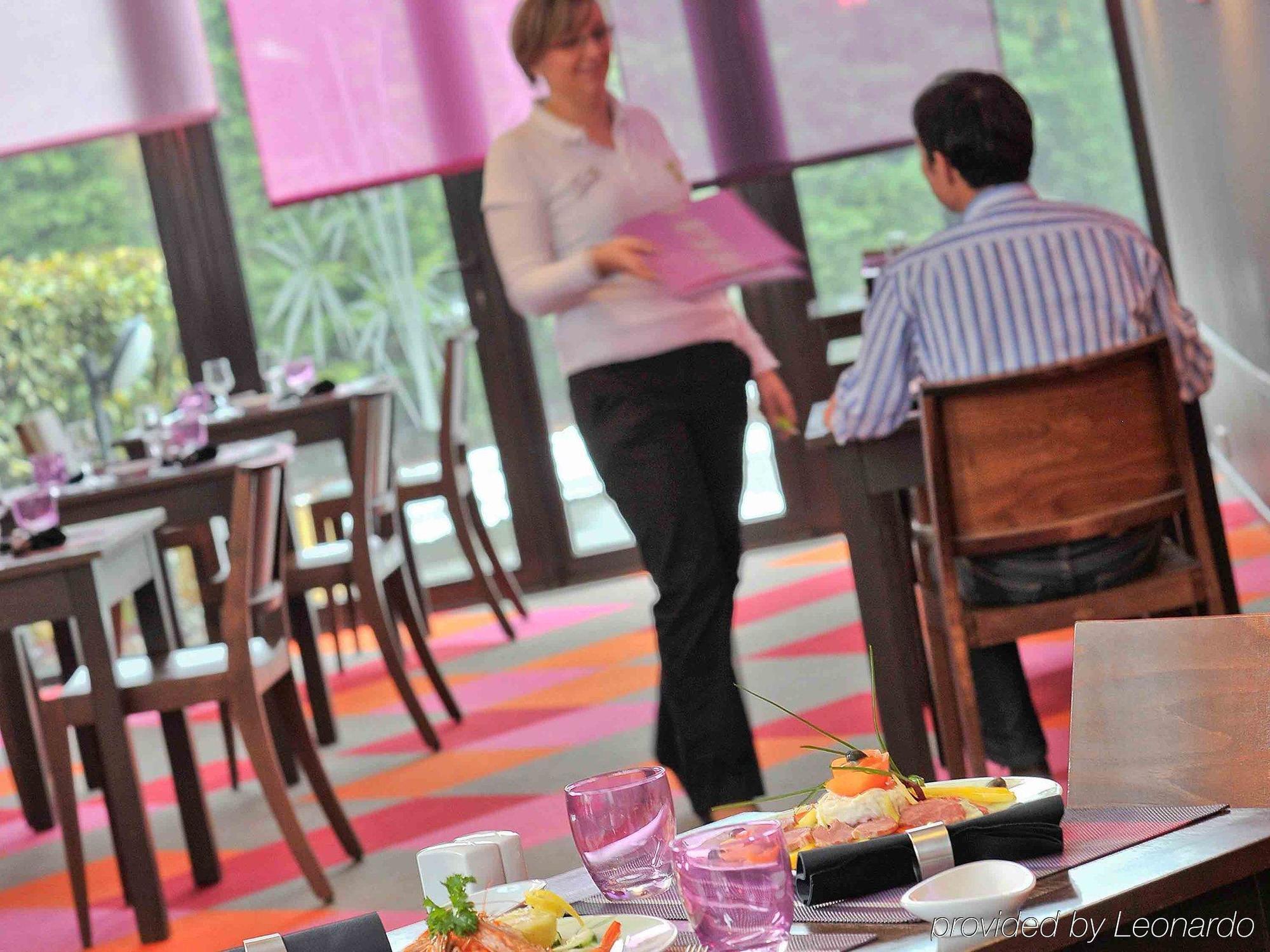 Hotel Ibis Styles Melun Rubelles Zewnętrze zdjęcie