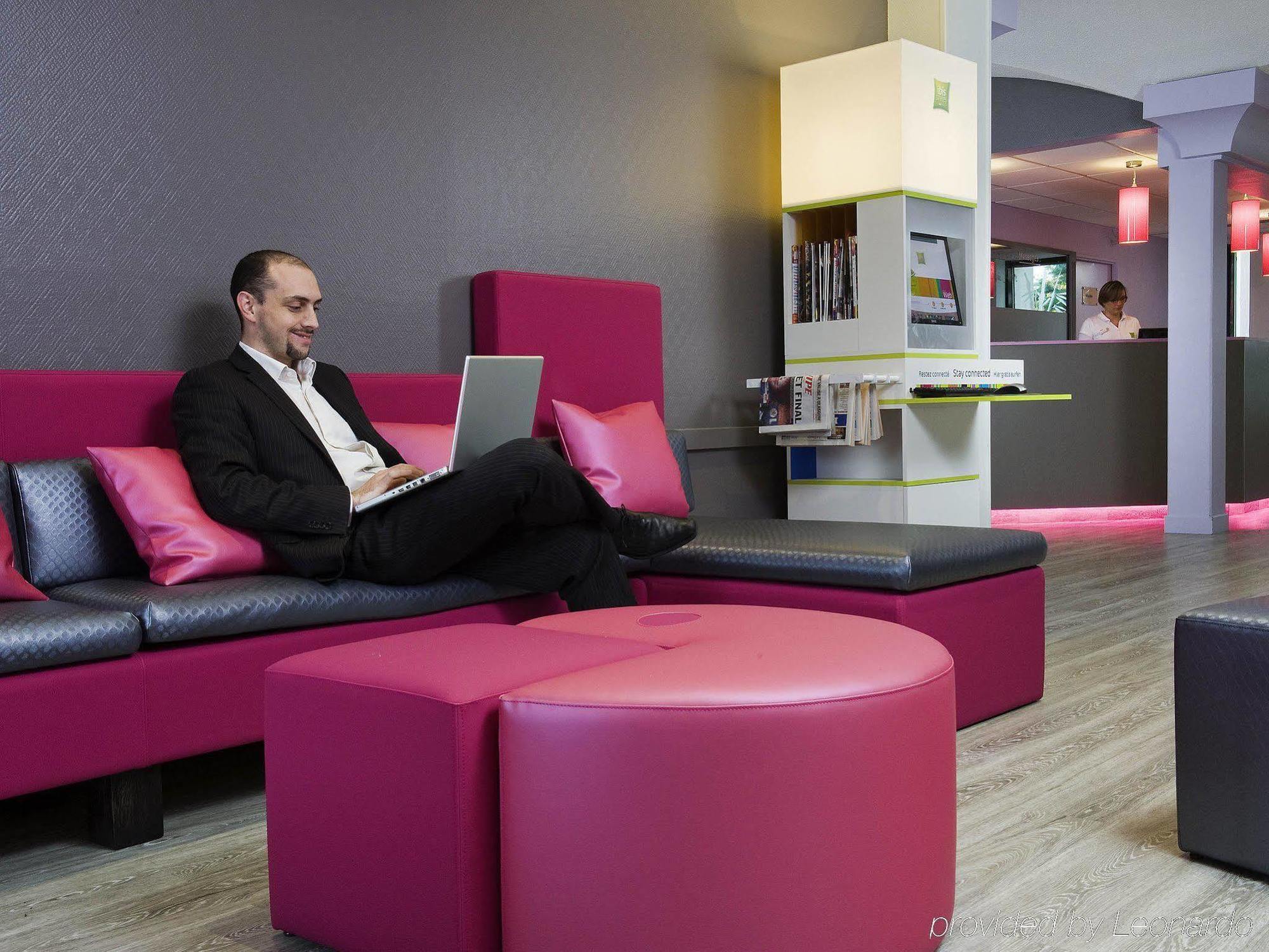 Hotel Ibis Styles Melun Rubelles Zewnętrze zdjęcie