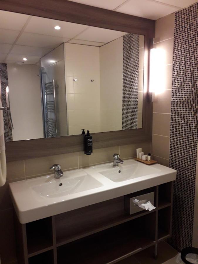 Hotel Ibis Styles Melun Rubelles Zewnętrze zdjęcie